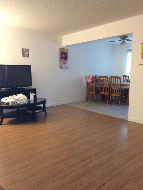 431 E Saint John Street Property Photo 6