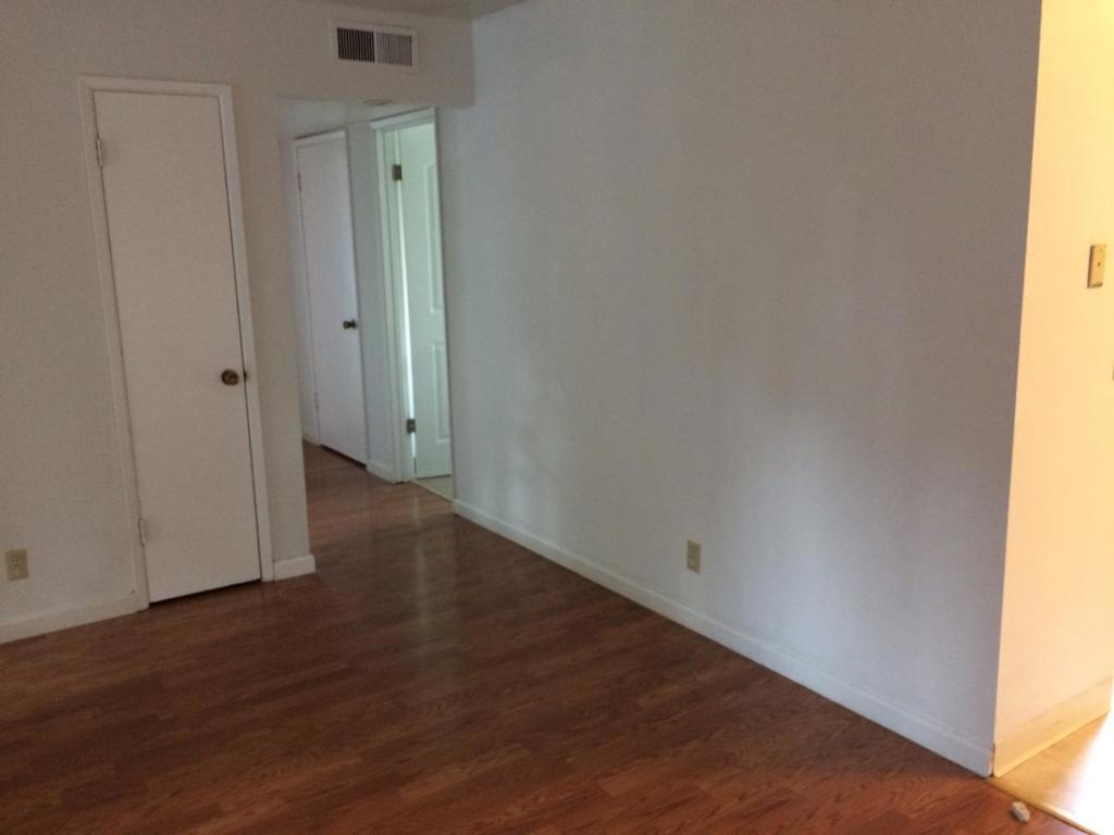 431 E Saint John Street Property Photo 8