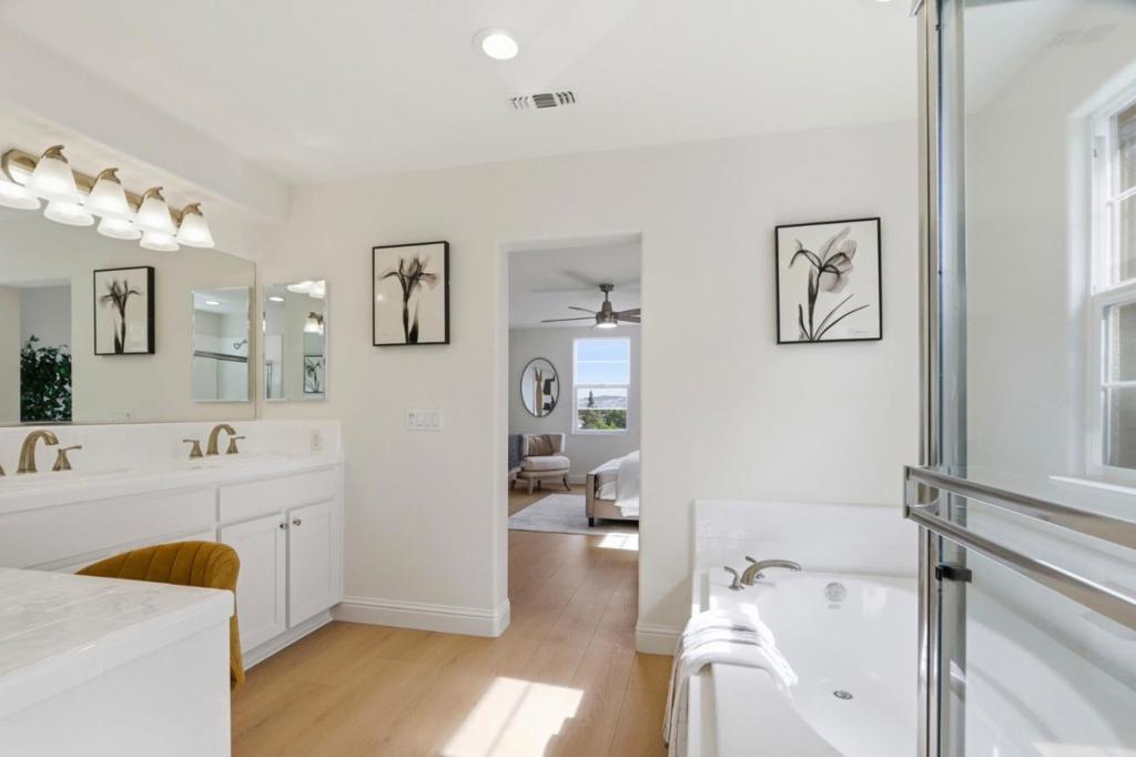 725 Portofino Place Property Photo 24
