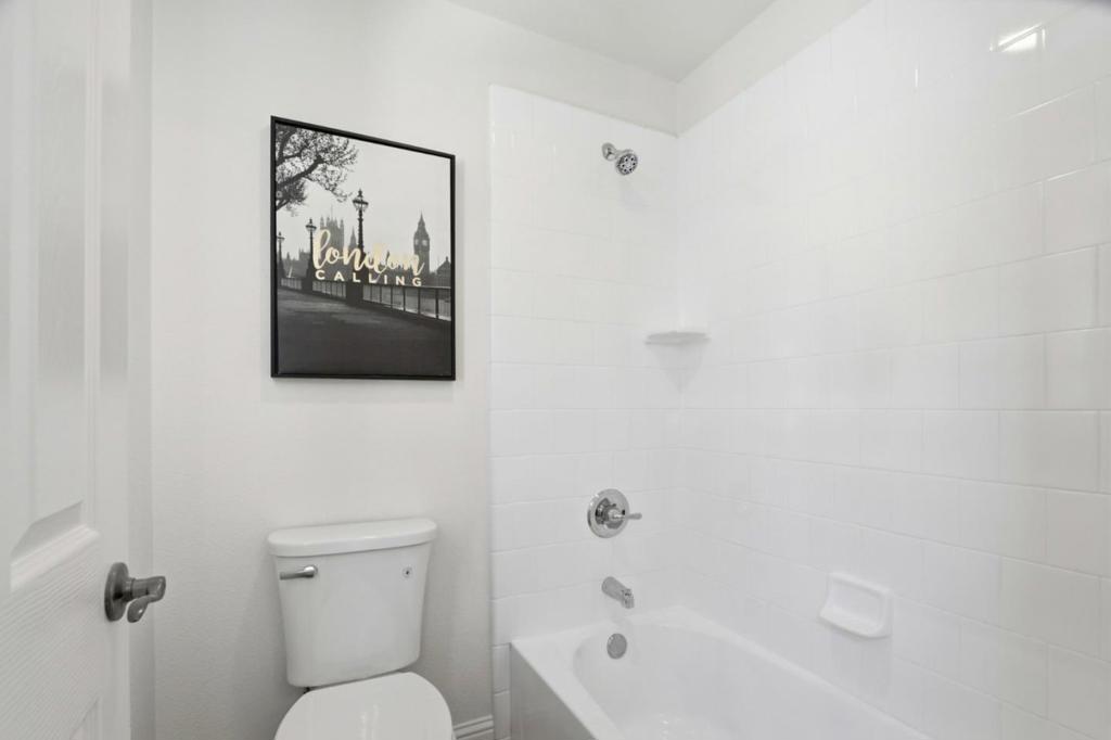725 Portofino Place Property Photo 26