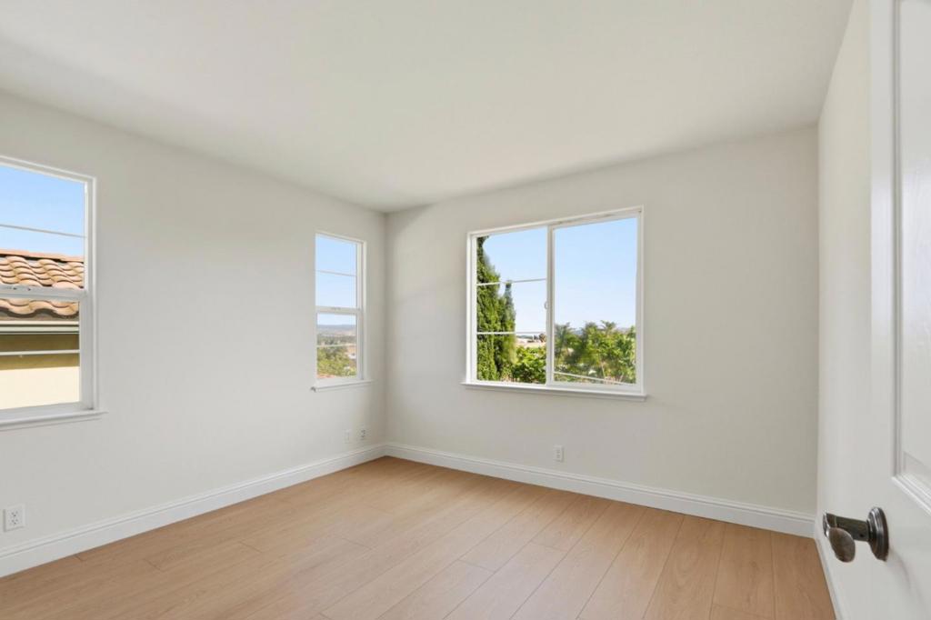 725 Portofino Place Property Photo 27