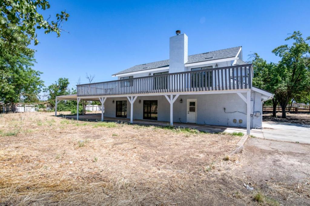 6922 N Del Rey Avenue Property Photo 6