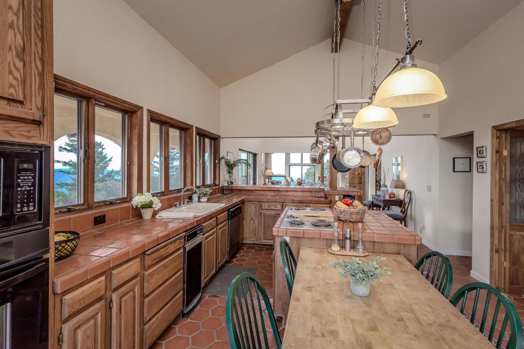 16420 Soda Springs Road Property Photo 10