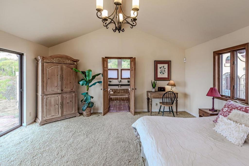 16420 Soda Springs Road Property Photo 15