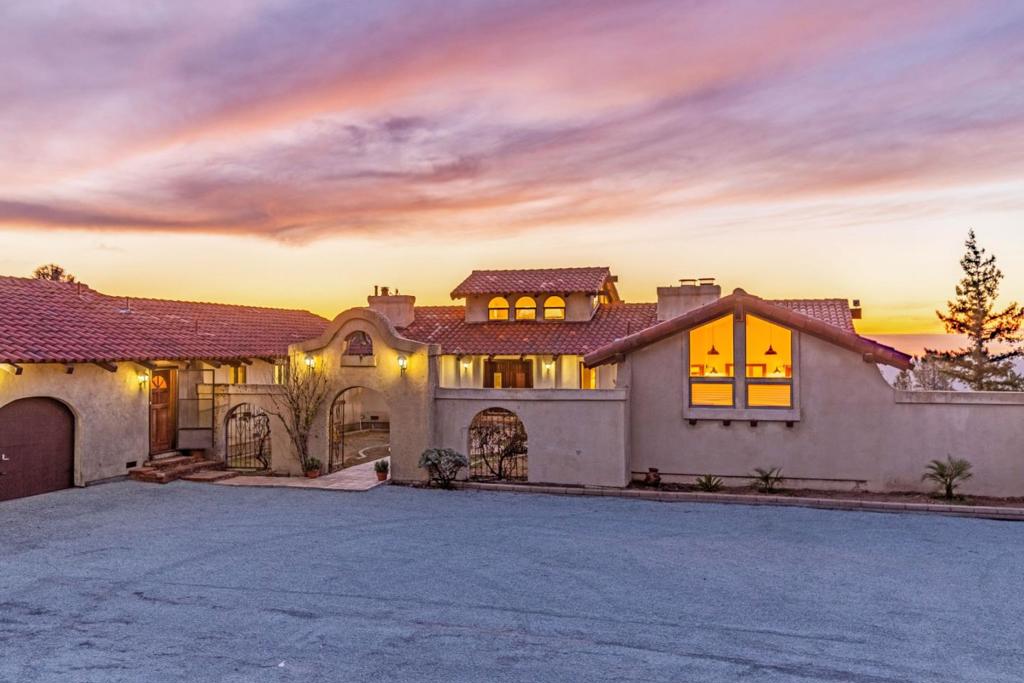 16420 Soda Springs Road Property Photo 40