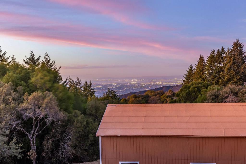 16420 Soda Springs Road Property Photo 45