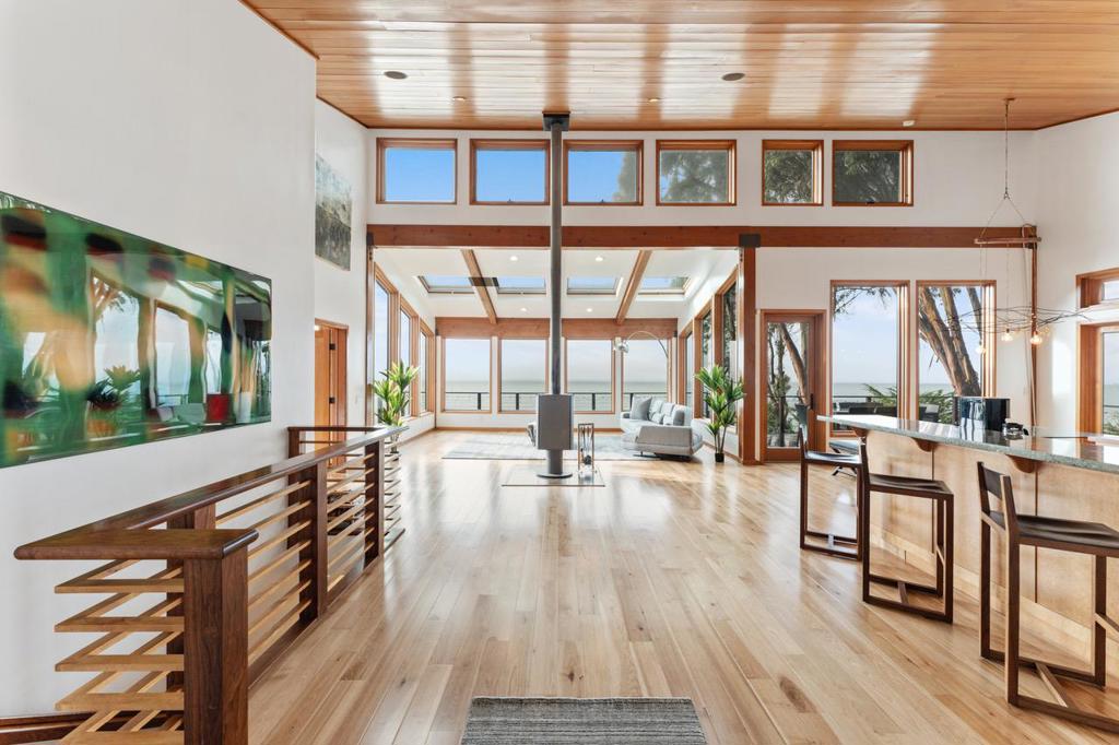 54722 Highway 1 Property Photo 11