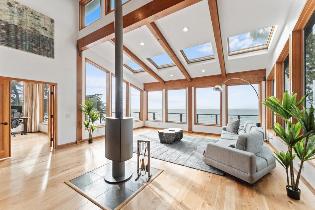 54722 Highway 1 Property Photo 12