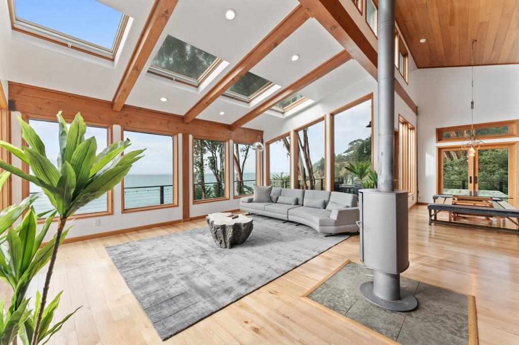 54722 Highway 1 Property Photo 14
