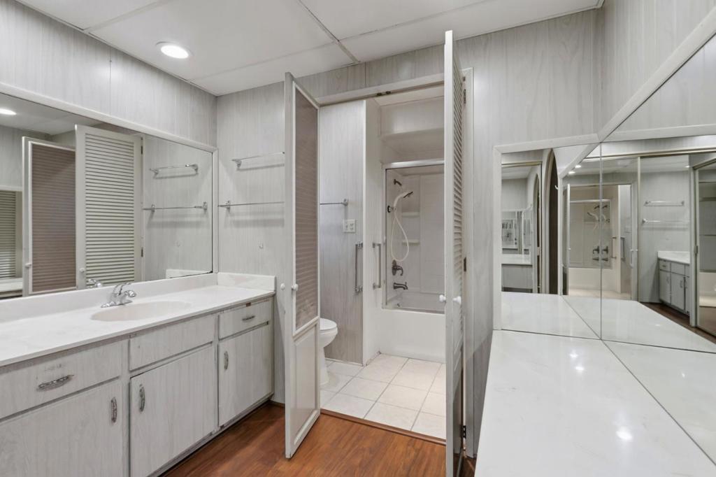 1220 Tasman Drive 241 Property Photo 33
