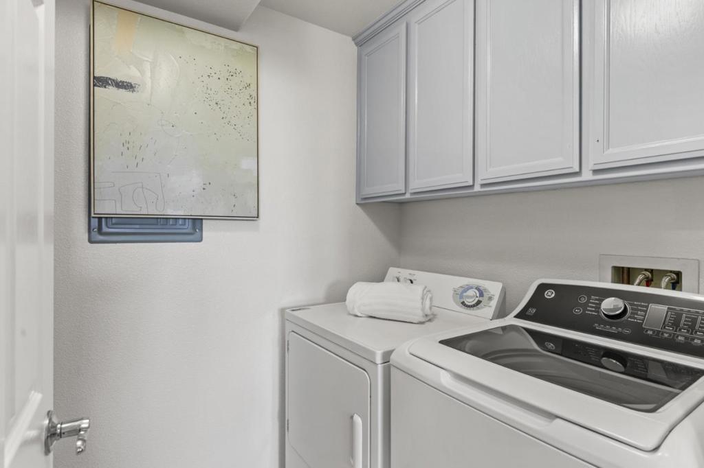 3684 Finnian Way Property Photo 17