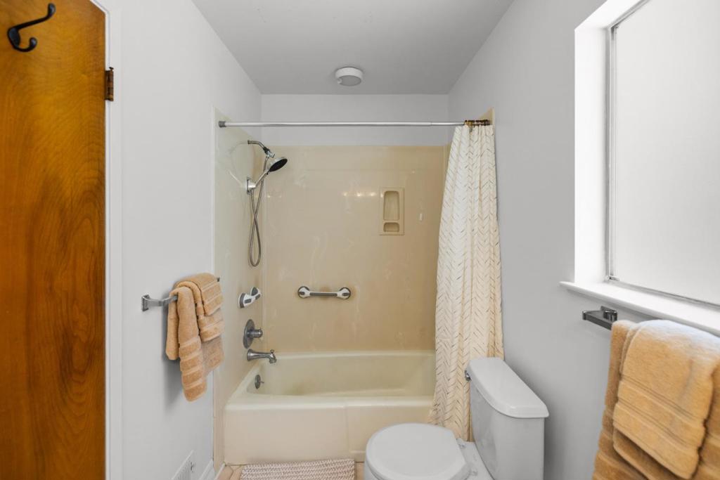 20091 Portola Drive Property Photo 26