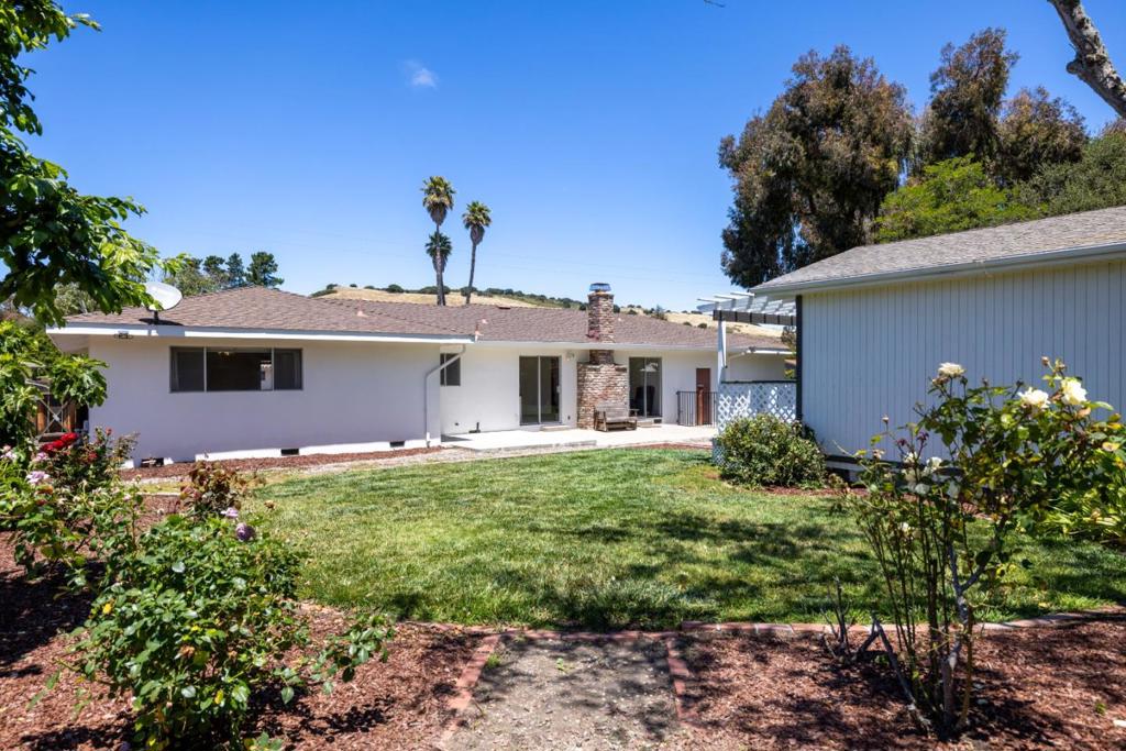 20091 Portola Drive Property Photo 33