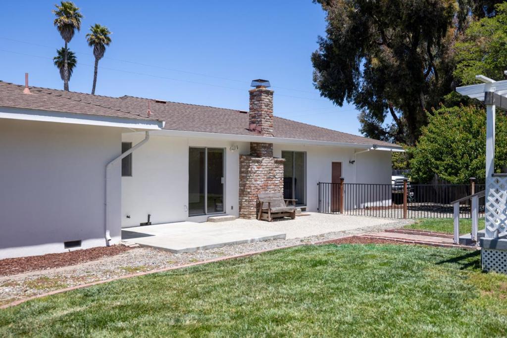 20091 Portola Drive Property Photo 35