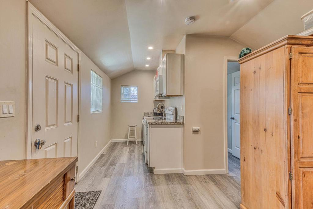 1212 Waring Street Property Photo 20