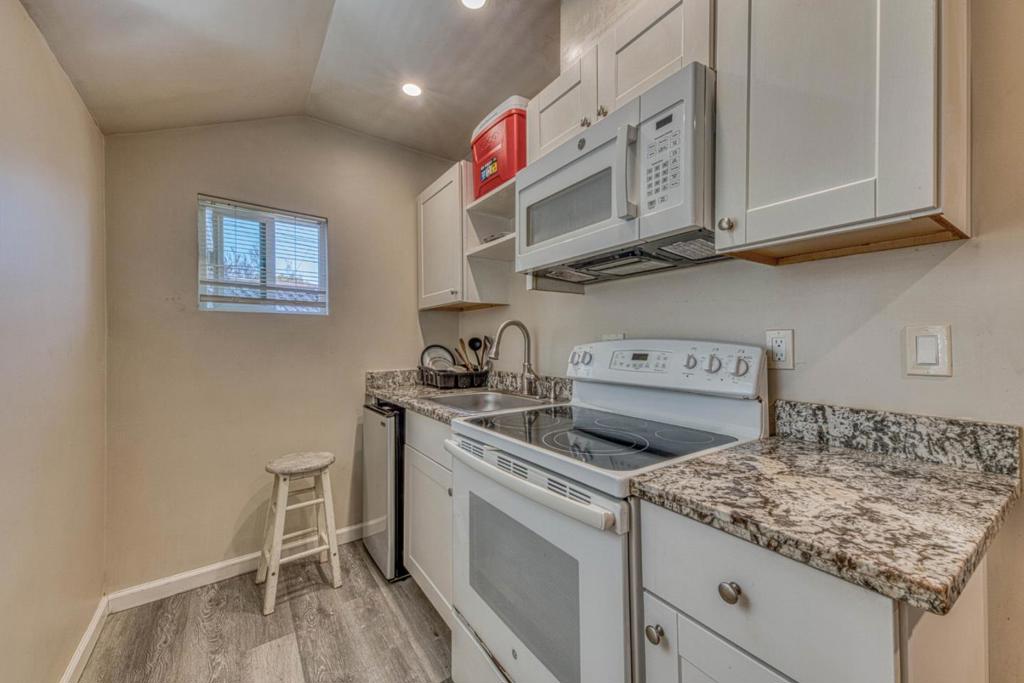 1212 Waring Street Property Photo 21