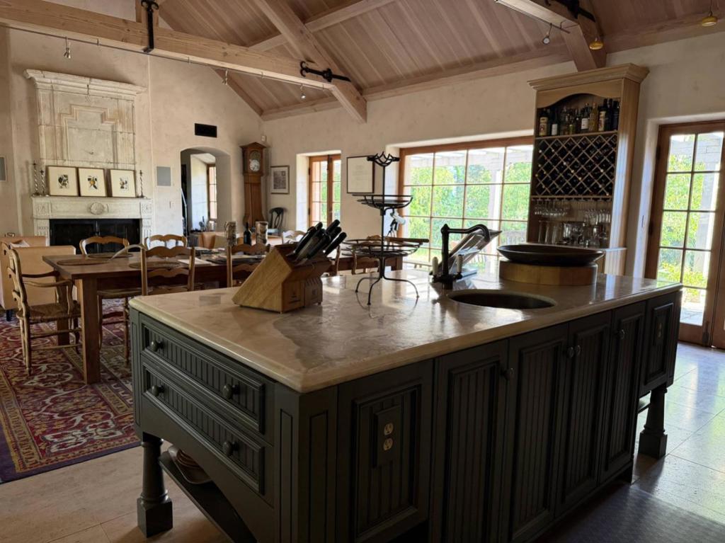 18516 Skyline Boulevard Property Photo 13
