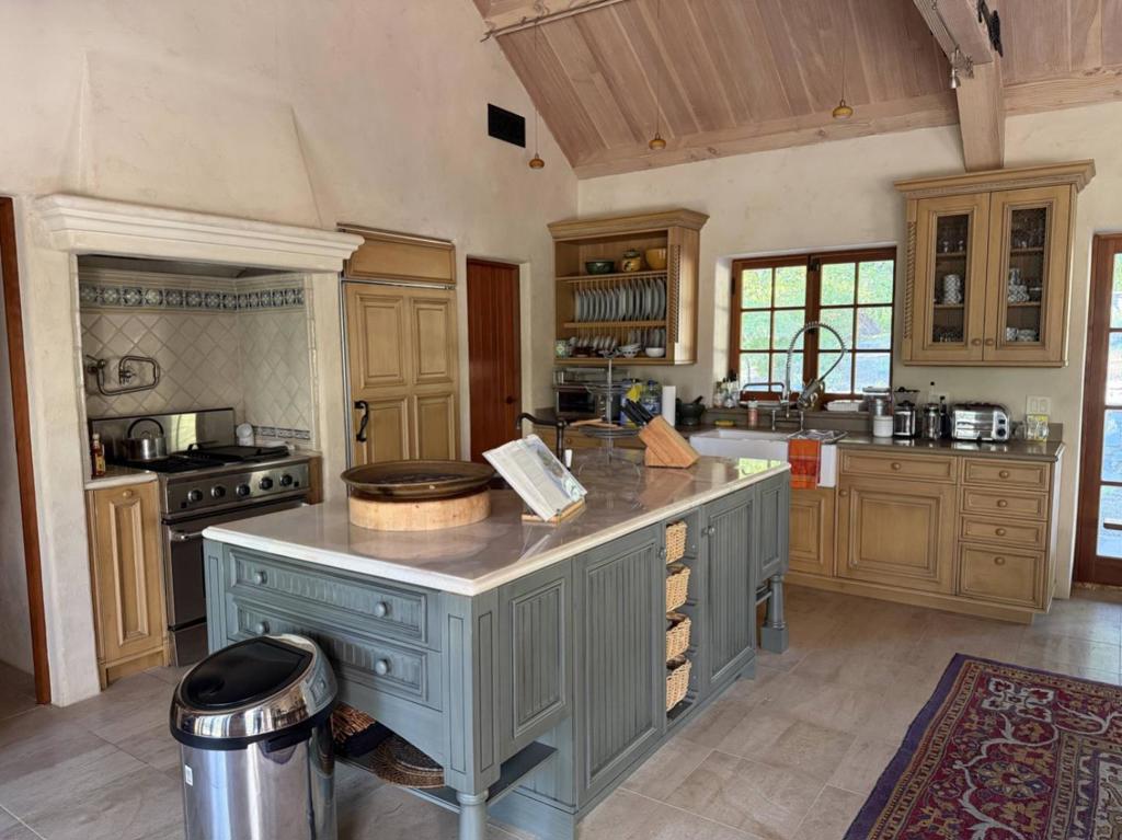 18516 Skyline Boulevard Property Photo 18