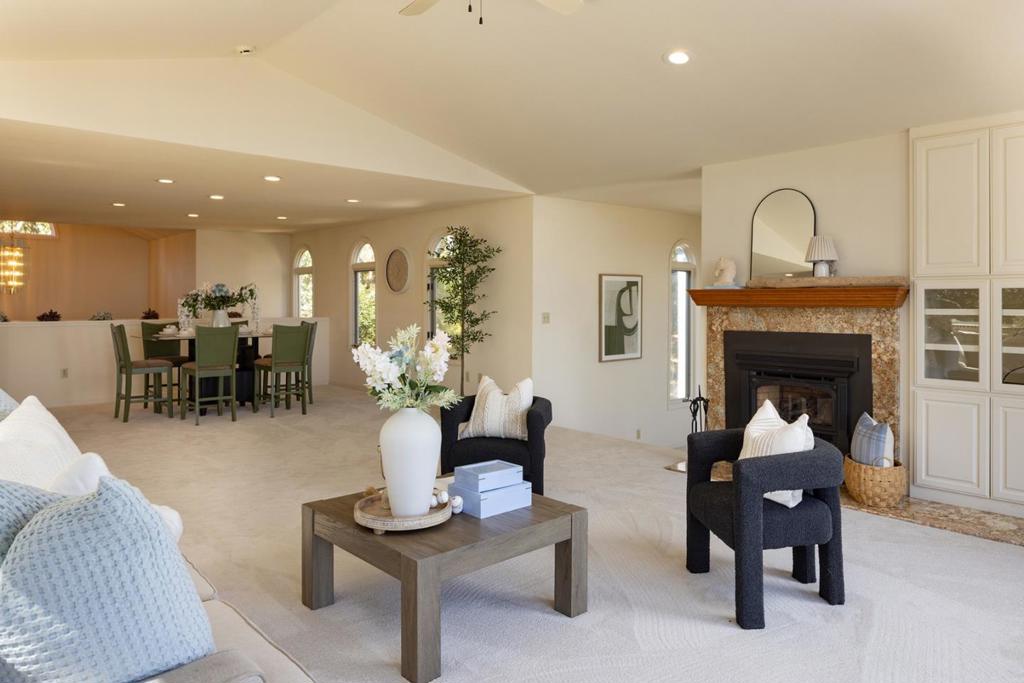 11827 Saddle Road Property Photo 7