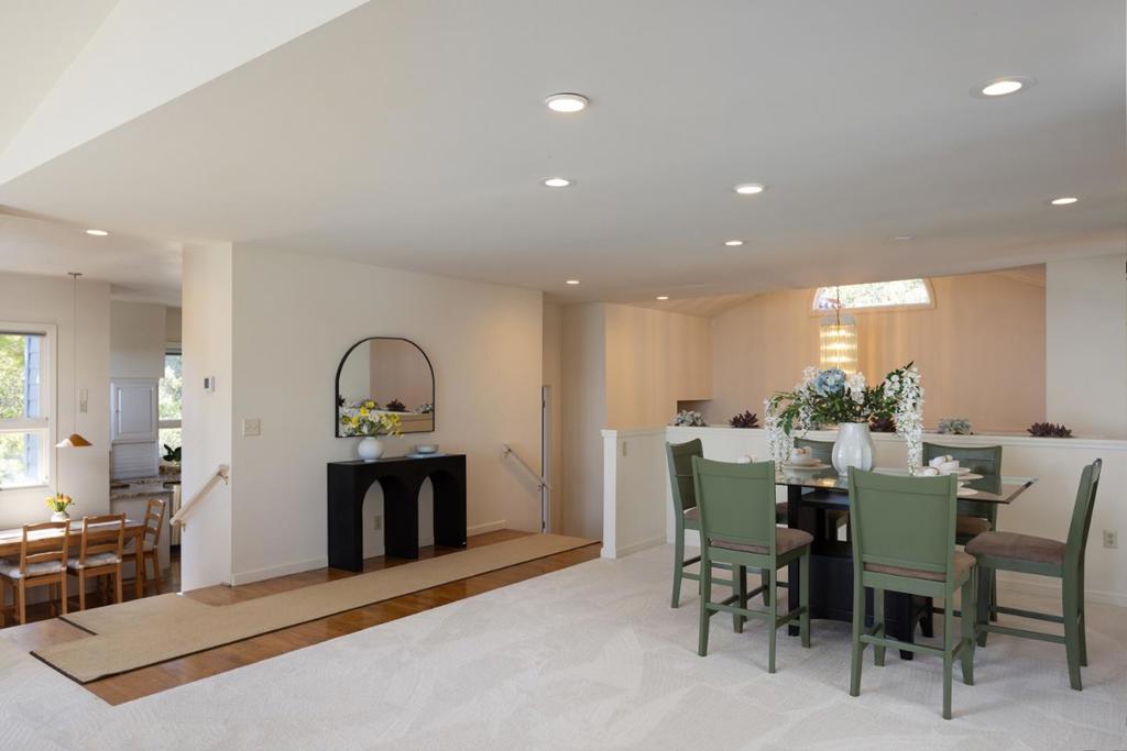 11827 Saddle Road Property Photo 8