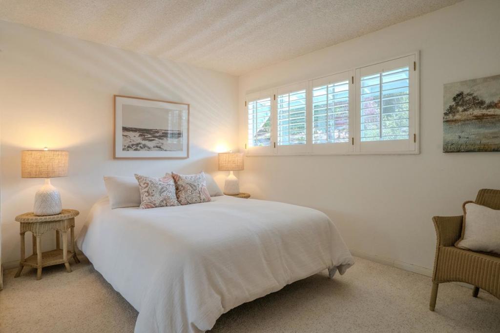471 Country Club Drive Property Photo 8