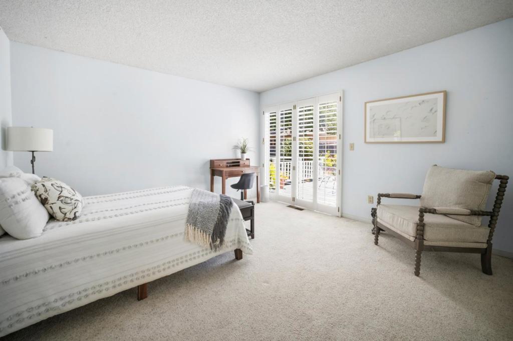 471 Country Club Drive Property Photo 10