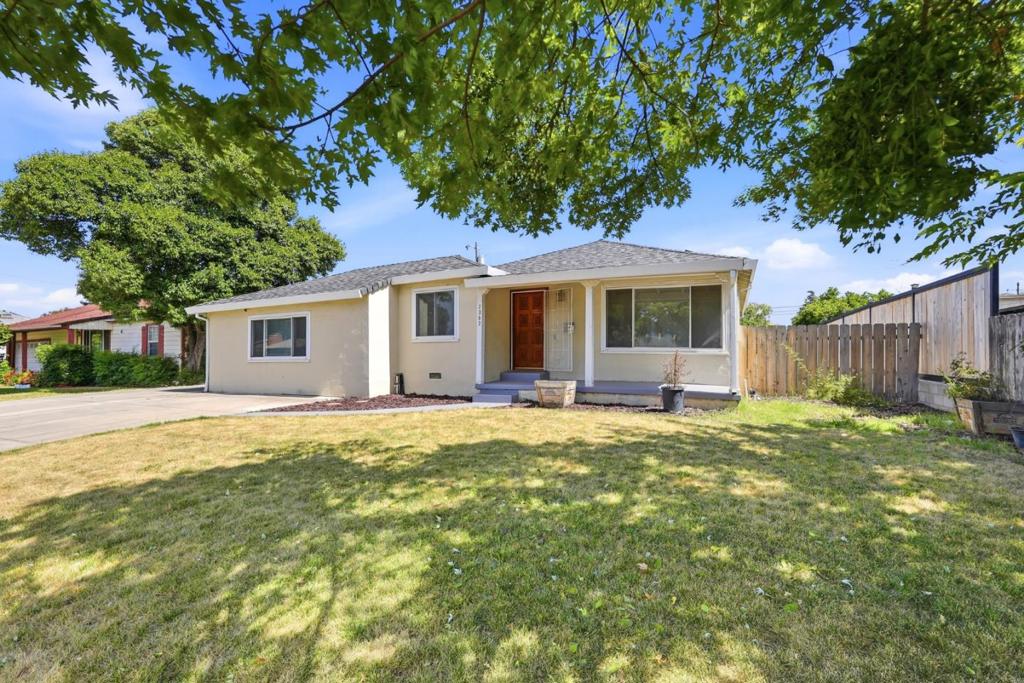 2362 Princeton Avenue Property Photo 4