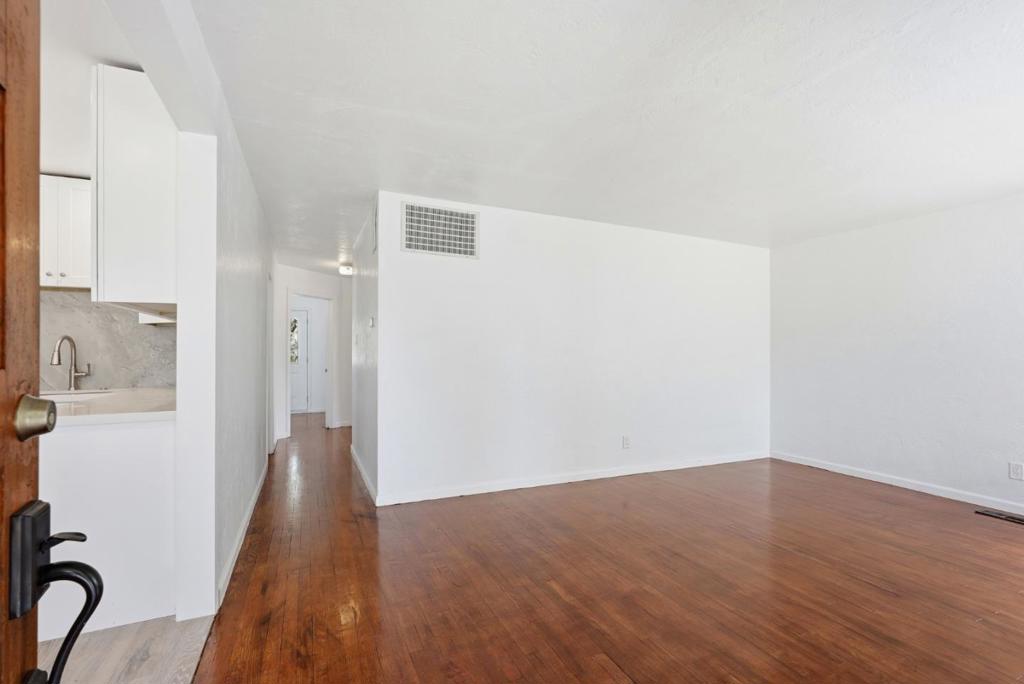 2362 Princeton Avenue Property Photo 7