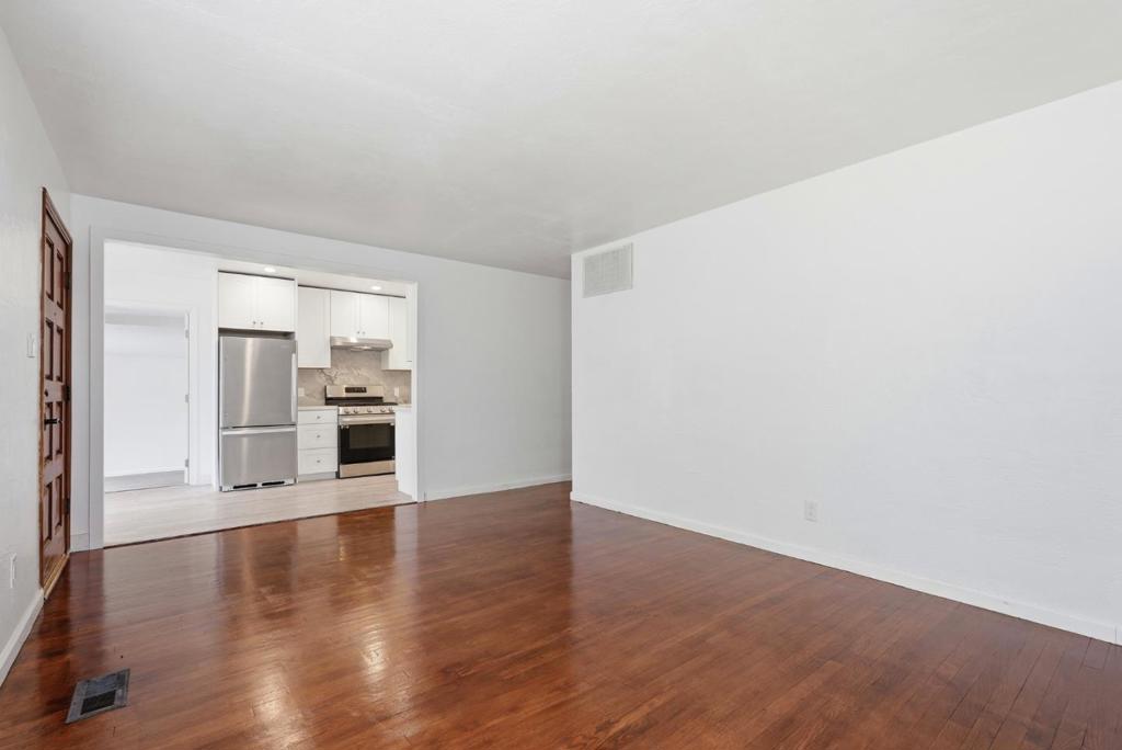 2362 Princeton Avenue Property Photo 9