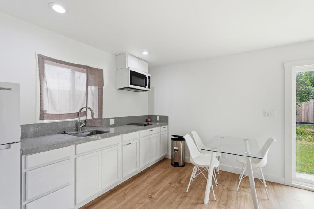 2362 Princeton Avenue Property Photo 17