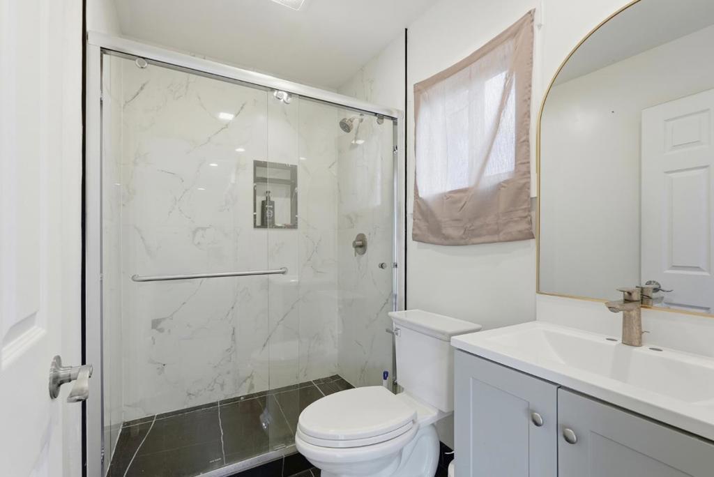 2362 Princeton Avenue Property Photo 35