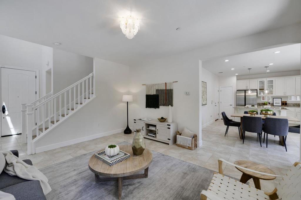 5372 Chesbro Avenue Property Photo 8