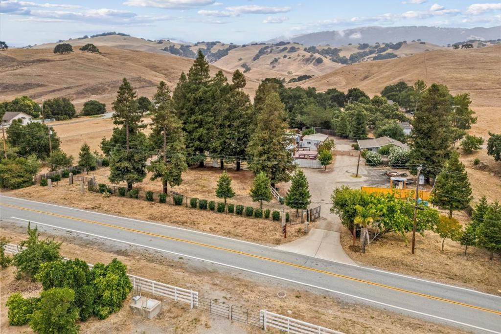 12500 New Avenue Property Photo