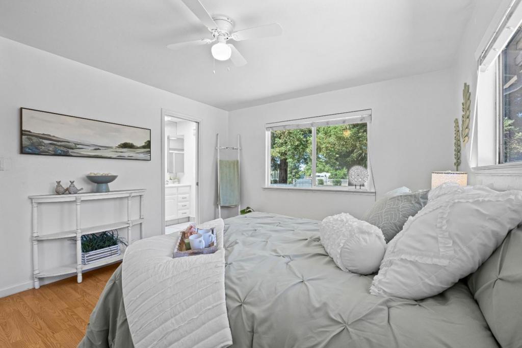 12500 New Avenue Property Photo 23