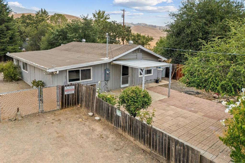 12500 New Avenue Property Photo 26