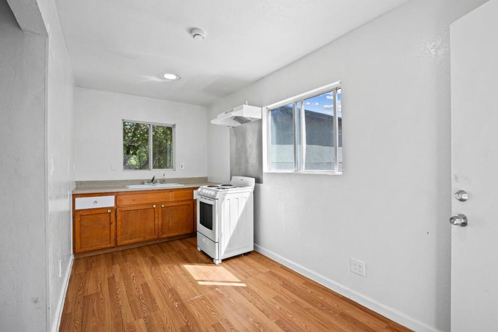 12500 New Avenue Property Photo 31