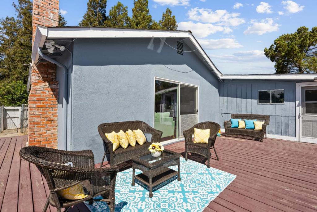 12500 New Avenue Property Photo 45