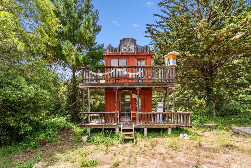 39350 Coast Road Property Photo 6