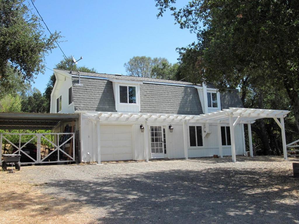 26824 Walnut Property Photo 6