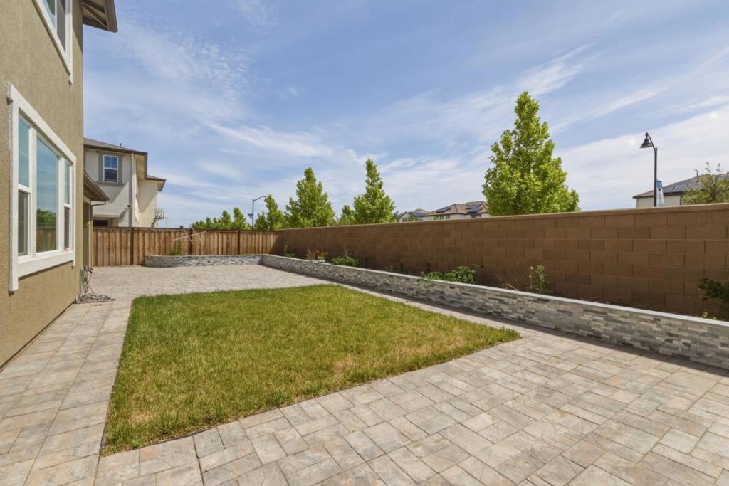 3086 Leeds Lane Property Photo 49