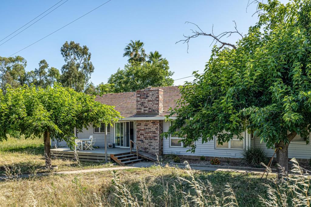 3205 Fifield Road Property Photo 12