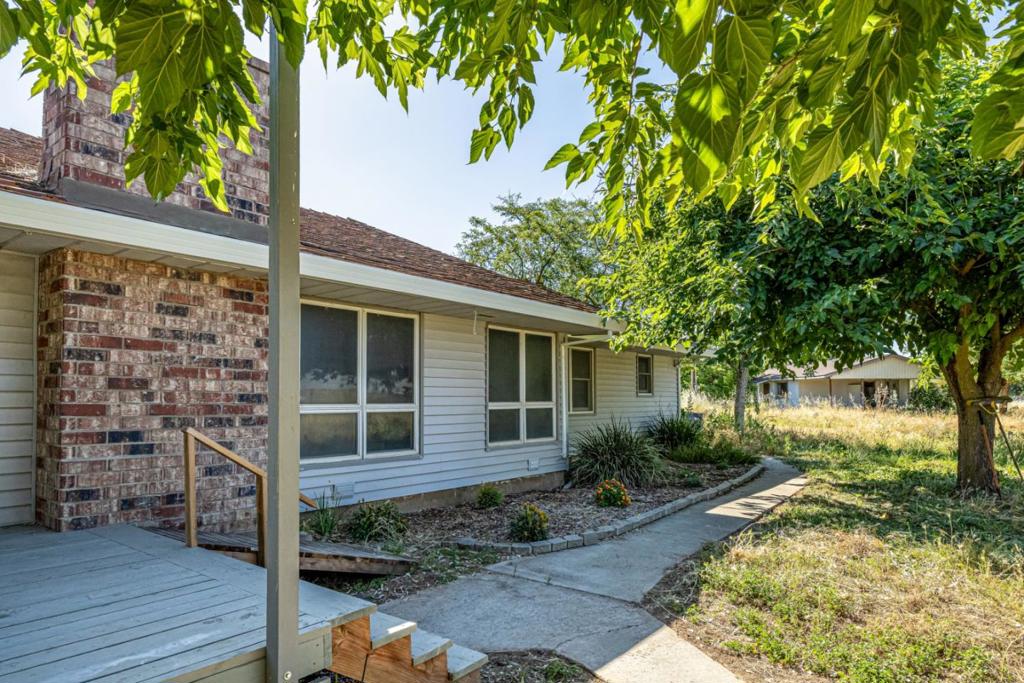 3205 Fifield Road Property Photo 20