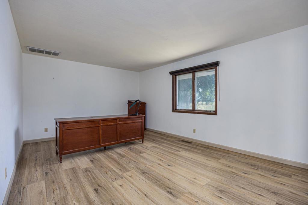 3205 Fifield Road Property Photo 26