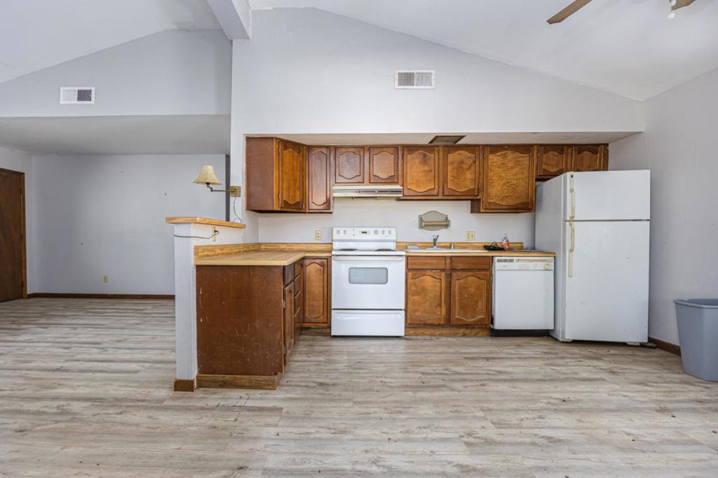 3205 Fifield Road Property Photo 28