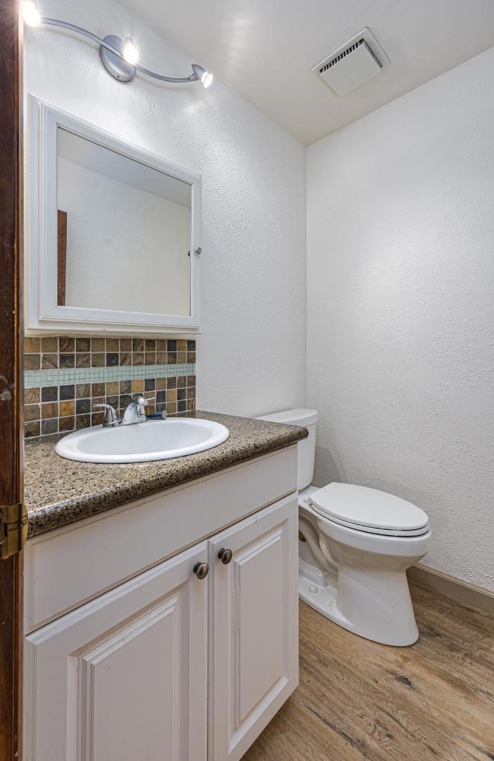 3205 Fifield Road Property Photo 38