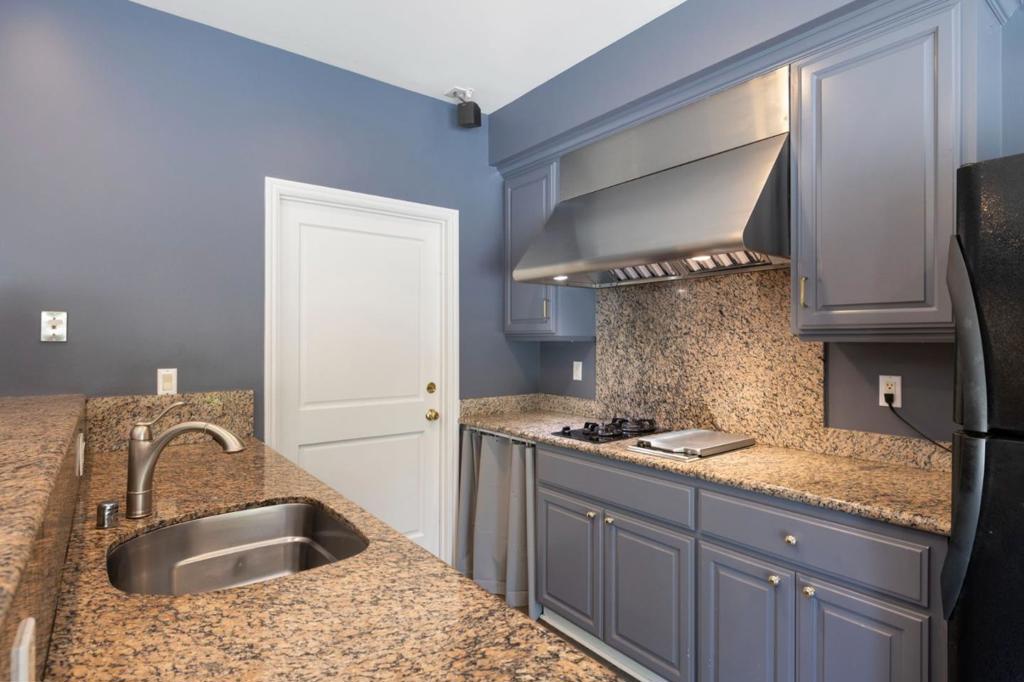 452 Roblar Avenue Property Photo 40