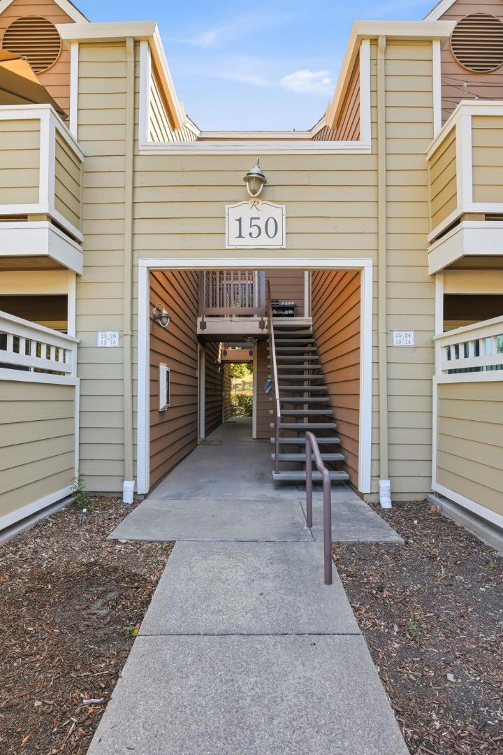 150 Reflections Drive 15 Property Photo 6