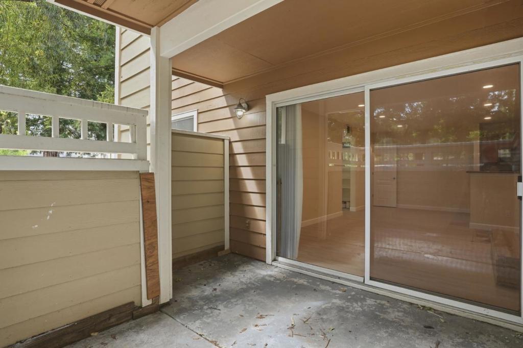 150 Reflections Drive 15 Property Photo 15