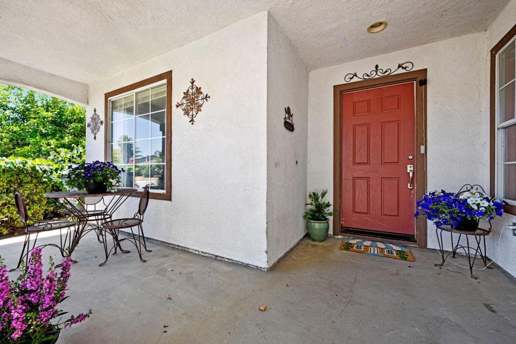 2780 Valley View Road Property Photo 10