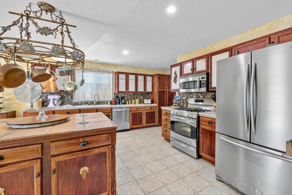 2780 Valley View Road Property Photo 34